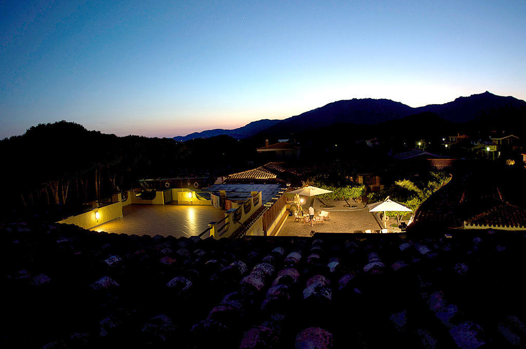 Hotel Fiore Di Maggio Villasimius Exterior photo