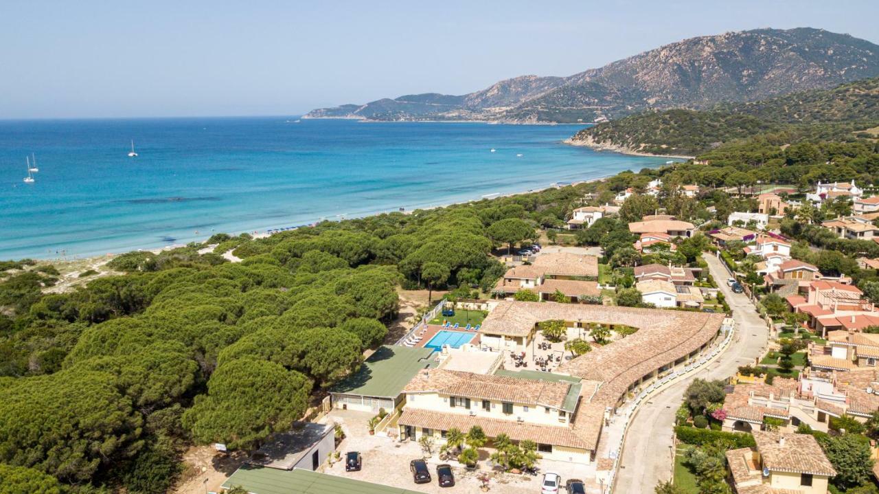 Hotel Fiore Di Maggio Villasimius Exterior photo